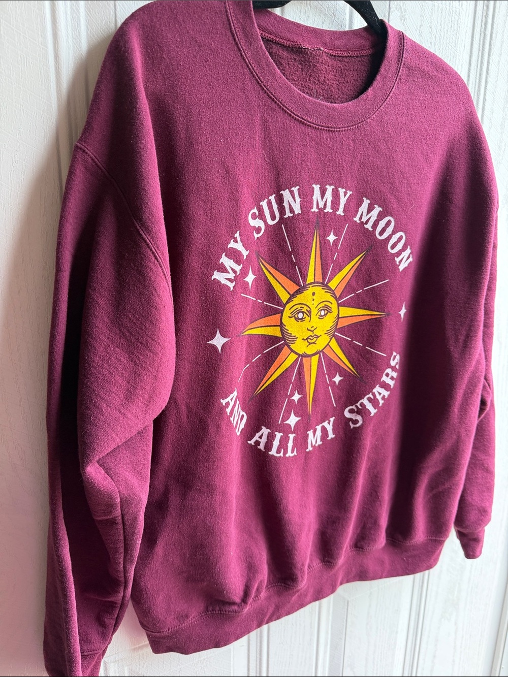 Maroon Celestial Graphic Sun & Moon Crewneck Boho Festival Sweatshirt Size L - Picture 3 of 5